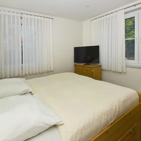 Apartment F-1059 Am Rebstock Anker